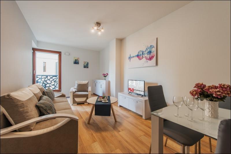 P&O Serviced Apartments Solec Warsaw Ngoại thất bức ảnh